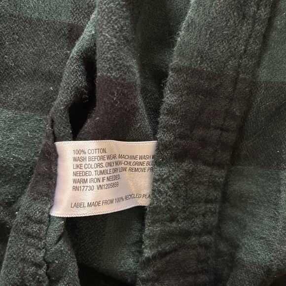 Men’s 100% Cotton Flannel Button Up - Picture 5 of 6